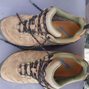 Merrell gortex hiking boots,  tan, size 7.5.